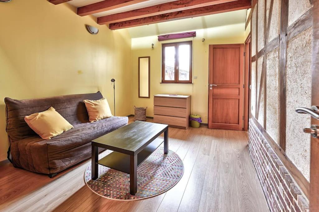 Maison De Spacieuse Et Calme En Plein Coeur D'amiens Holiday home *