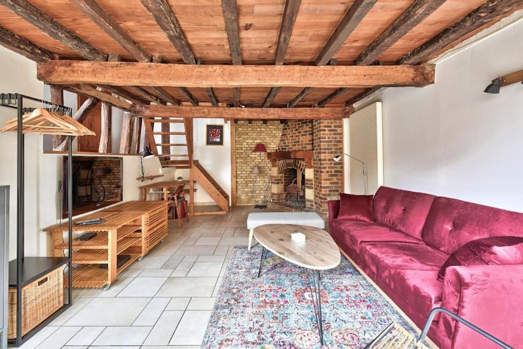 Maison De Spacieuse Et Calme En Plein Coeur D'amiens
